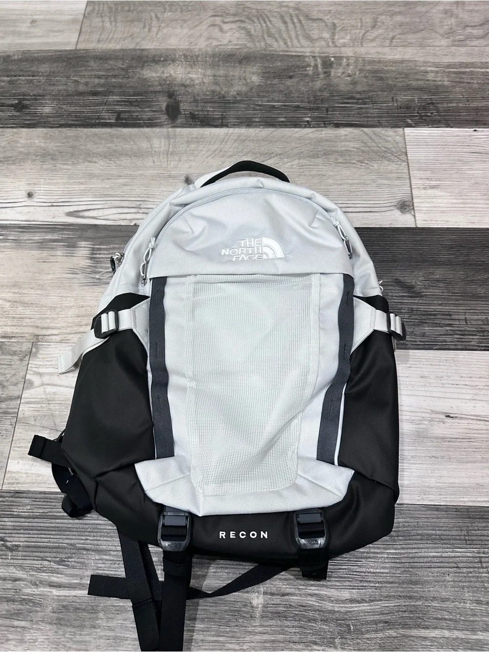 THE NORTH FACE Recon Backpack, Tin Grey Dark Heather/TNF Black NPF, One Size